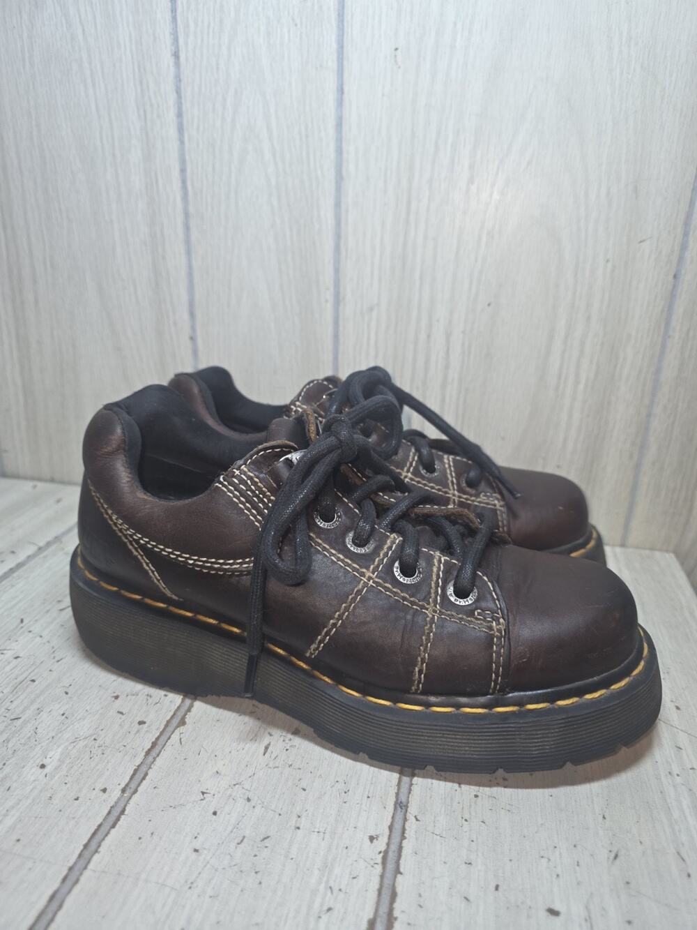 Vtg Y2K Dr. Martens 9806 Platform Oxfords Brown Casual Chunky Lug Sole Womens 8